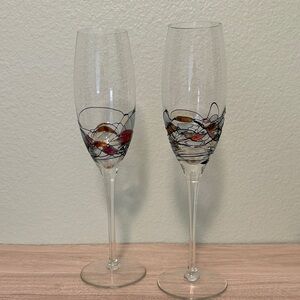 Elegant Glass Champagne Flutes with Artistic Design - Set of 2